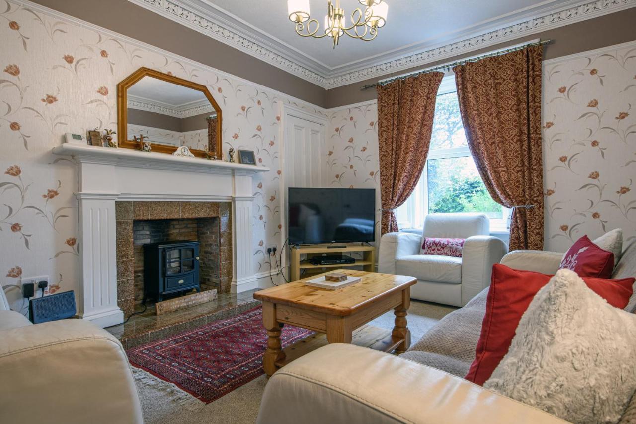 Вилла Charming Townhouse On North Coast 500 Route, Wick Уик Экстерьер фото