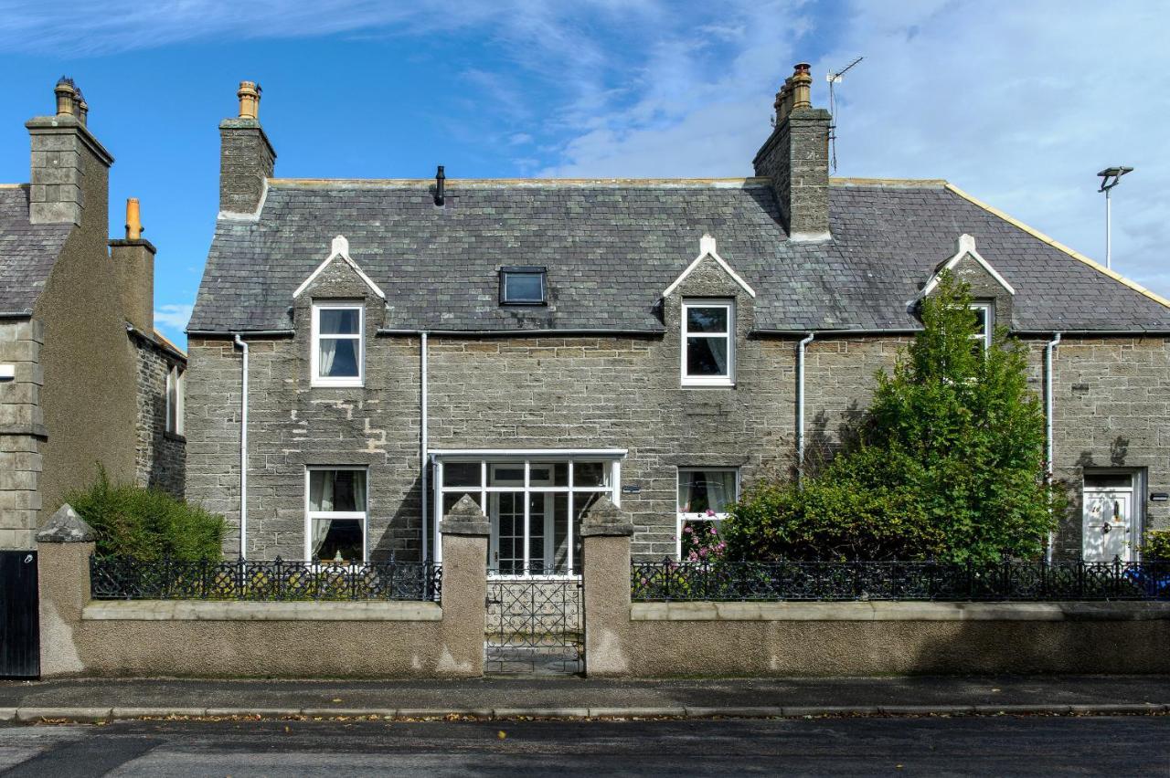 Вилла Charming Townhouse On North Coast 500 Route, Wick Уик Экстерьер фото