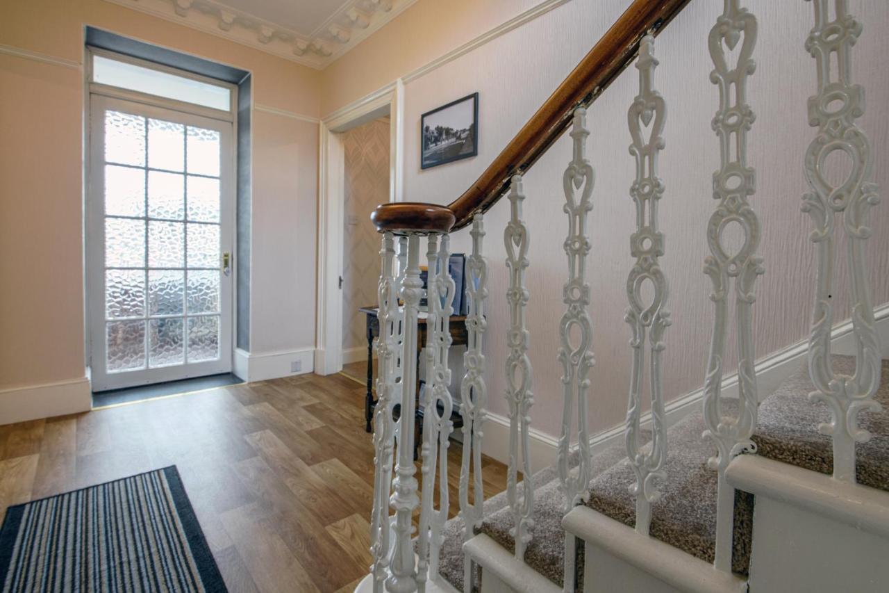 Вилла Charming Townhouse On North Coast 500 Route, Wick Уик Экстерьер фото